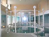 温水プール